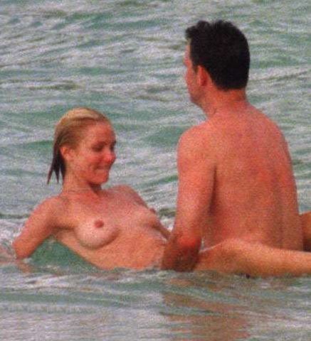 bare-breasted cameron diaz fucking in public